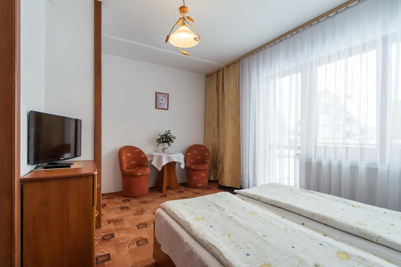 Willa Slavita Pokoje 2 I 3Os Z Lazienkami Tv Wifi Duzy Parking Pardalowka Zakopane